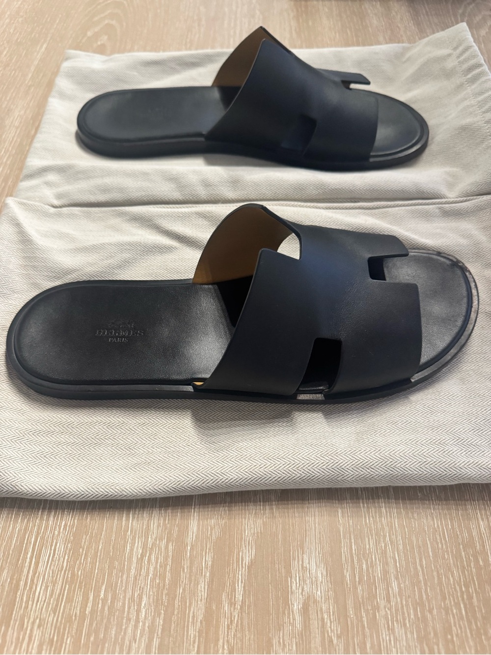 Men's Hermes Black Leather Izmir Slide Sandals - Picture 3 of 5